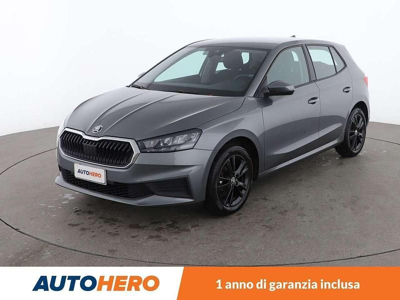 Grigio Usata 2022 Skoda Fabia Ambition Due volumi | 15.199 € (Buon prezzo) - Immagine 1/3
