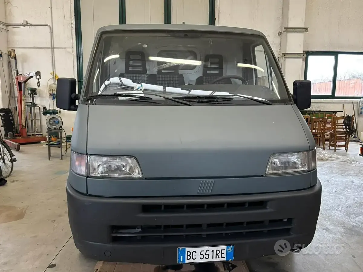 Usata Fiat Ducato 86 CV (63 kW) 2000 Grigio Furgone