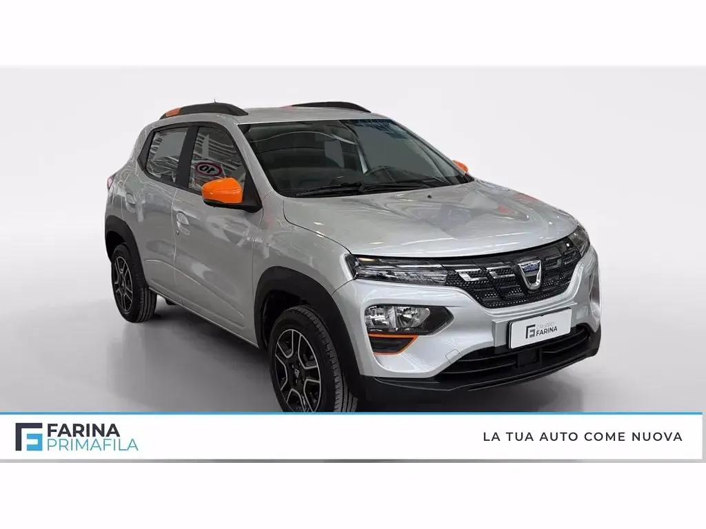 Usata Dacia Spring Comfort Plus 33 kW (45 CV) 2022 Grigio chiaro Utilitaria