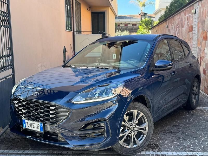 Usata Ford Kuga ST-Line 152 CV (111 kW) 2023 Blu SUV