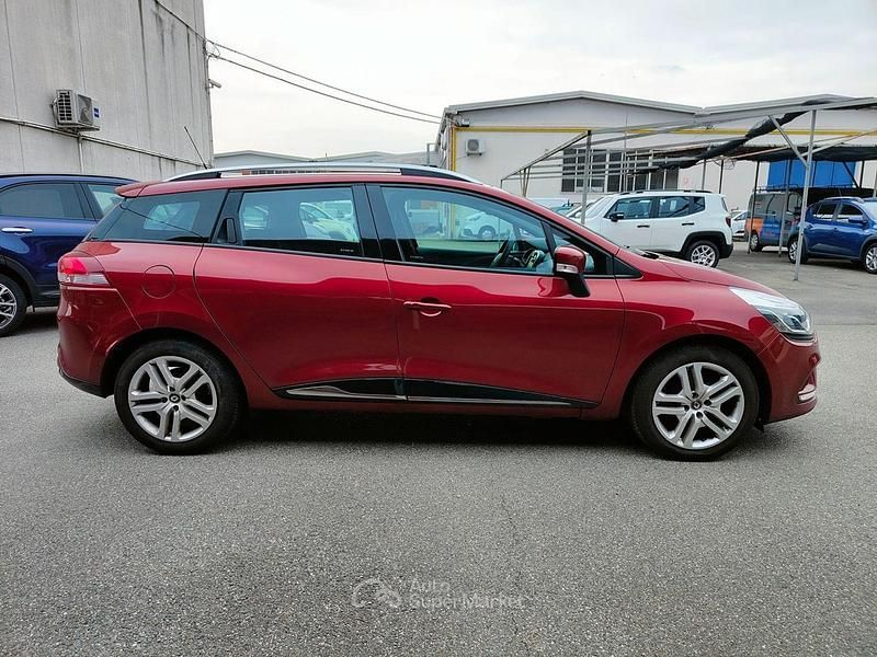 Usata Renault Clio GrandTour Life 90 CV (66 kW) 2019 Rosso Station wagon