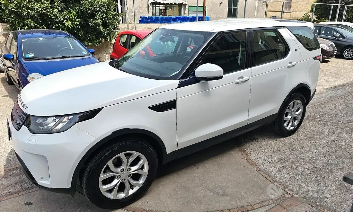 Usata Land Rover Discovery 241 CV (177 kW) 2019 Bianco SUV
