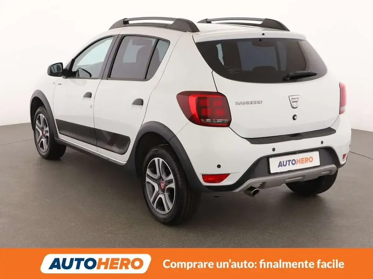 Usata Dacia Sandero 95 CV (69 kW) 2019 Bianco Utilitaria