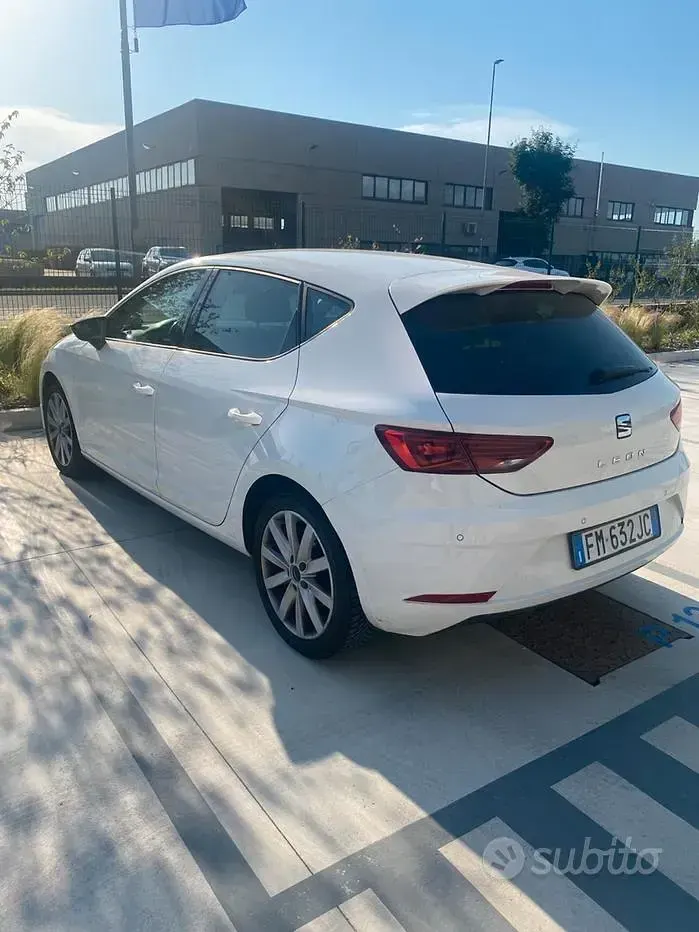Usata Seat Leon 105 CV (77 kW) 2017 Bianco Berlina