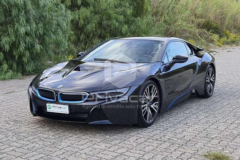 Nero Usata 2015 BMW i8 Comfort Edition Coupé | 66.950 € (Cara) - Immagine 1/4