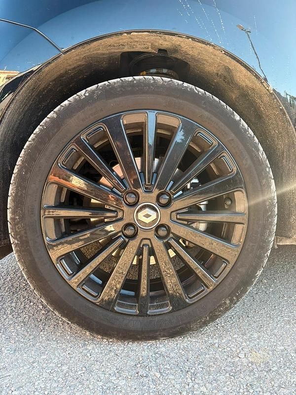 Usata Renault Twingo Urban Night 65 CV (47 kW) 2024 Nero Utilitaria