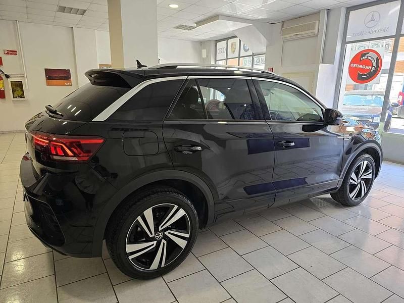 Usata VW T-Roc R-line 150 CV (110 kW) 2024 Nero SUV