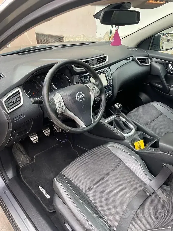 Usata Nissan Qashqai 105 CV (77 kW) 2014 Grigio SUV