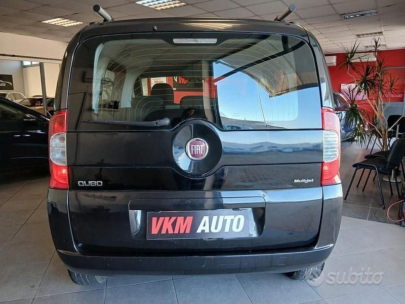 Usata Fiat Qubo Trekking 75 CV (55 kW) 2011 Nero Monovolume