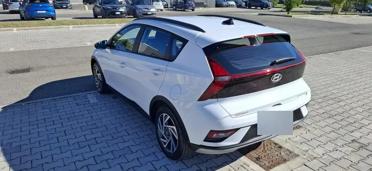 Gebraucht Hyundai Bayon 79 PS (58 kW) 2024 Weiß SUV