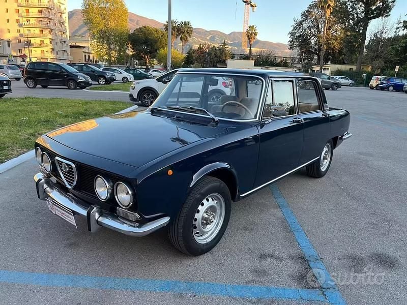 Usata Alfa Romeo 2000 133 CV (97 kW) 1970 Berlina