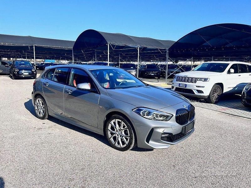 Usata BMW 118 M Sport 136 CV (100 kW) 2024 Grigio scuro Utilitaria