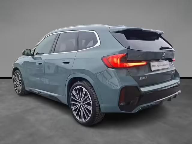 Usata BMW iX1 M Sport 103 kW (141 CV) 2024 Verde / metallizzato SUV