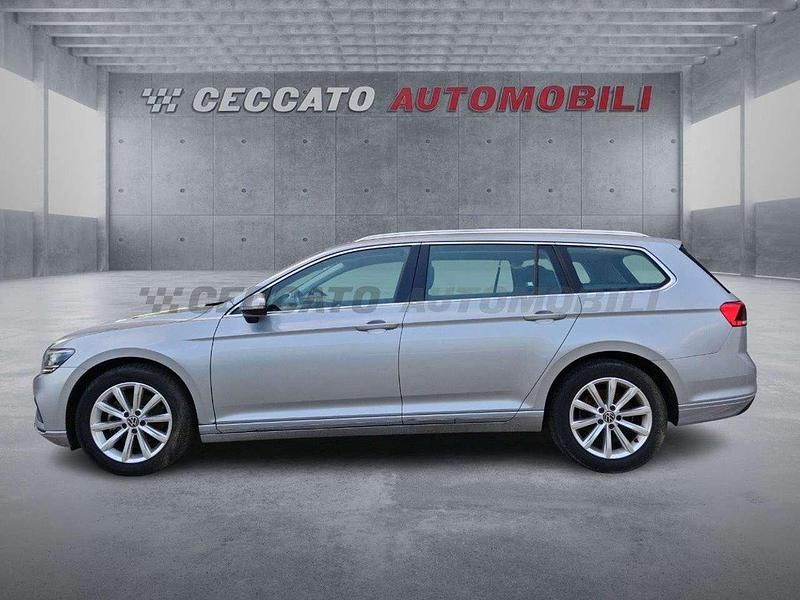 Usata VW Passat Business 150 CV (110 kW) 2023 Argento Station wagon