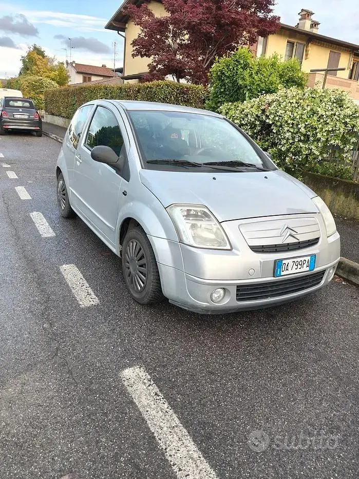 Usata Citroën C2 60 CV (44 kW) 2006 Grigio Utilitaria