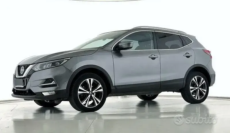 Usata Nissan Qashqai N-Connecta 116 CV (85 kW) 2019 Grigio scuro SUV