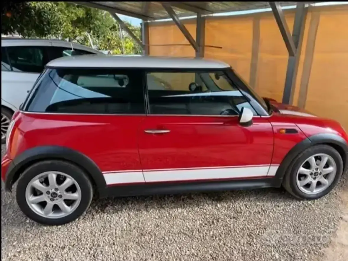 Usata Mini One D 75 CV (55 kW) 2004 Rosso Utilitaria
