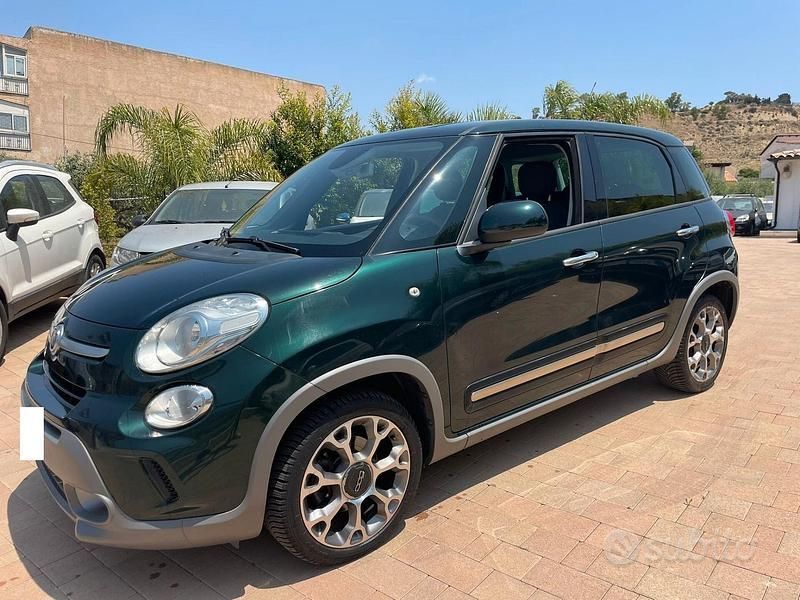 Verde Usata 2014 Fiat 500L Trekking Monovolume | 7900 € (Buon prezzo) - Immagine 1/4