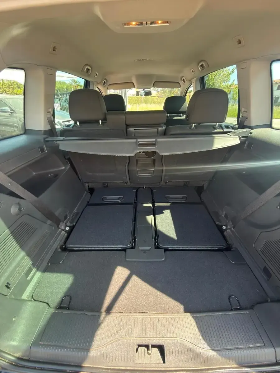 Usata Opel Zafira Tourer Cosmo 110 CV (80 kW) 2011 Nero Monovolume