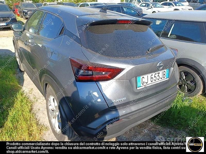 Usata Nissan Juke N-Connecta 114 CV (83 kW) 2022 Argento SUV