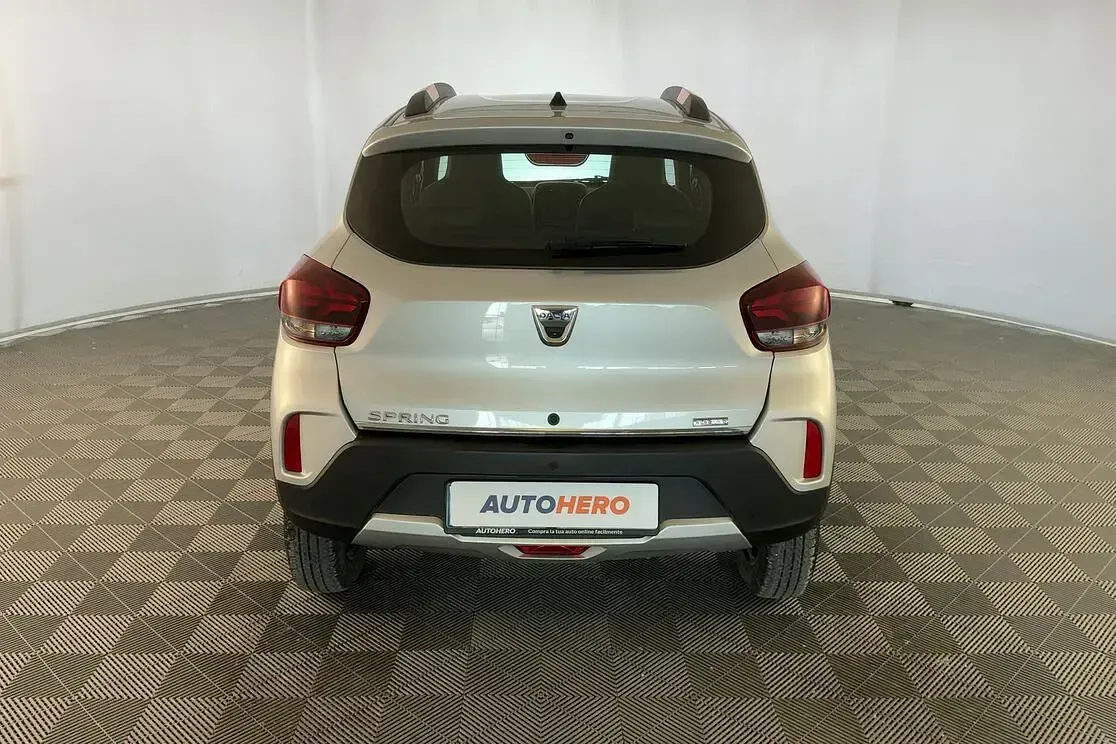Usata Dacia Spring Comfort Plus 33 kW (45 CV) 2022 Grigio Utilitaria