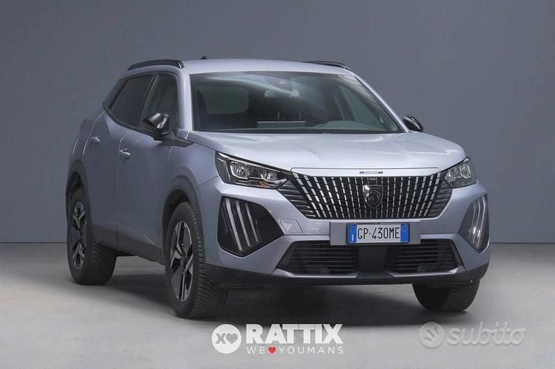 Usata Peugeot 2008 Allure 131 CV (96 kW) 2023 Grigio artense SUV