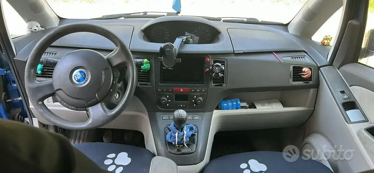 Usata Fiat Idea 101 CV (74 kW) 2004 Blu Monovolume