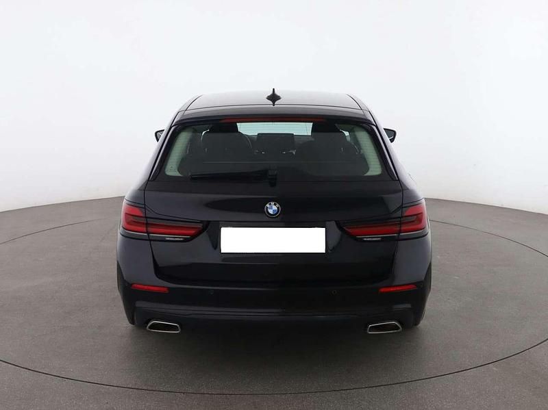 Usata BMW 530 249 CV (183 kW) 2021 Carbon black Station wagon