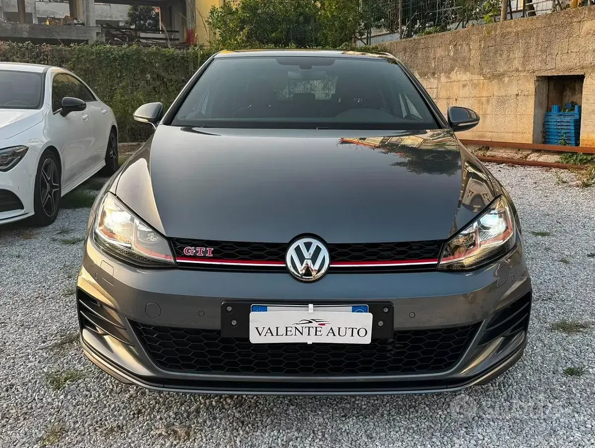 Usata VW Golf VII GTI 245 CV (180 kW) 2019 Grigio Berlina