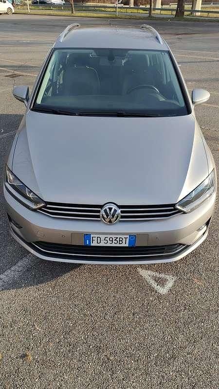 Usata VW Golf Sportsvan Executive 110 CV (80 kW) 2016 Argento Monovolume
