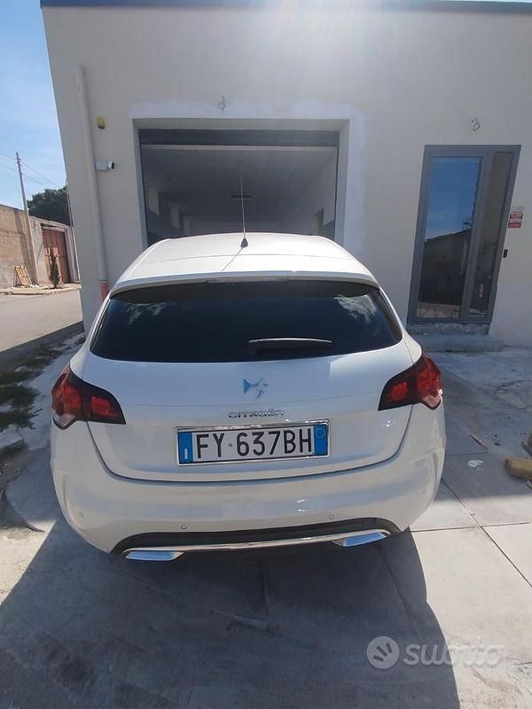 Usata Citroën DS4 110 CV (80 kW) 2014 Bianco Utilitaria