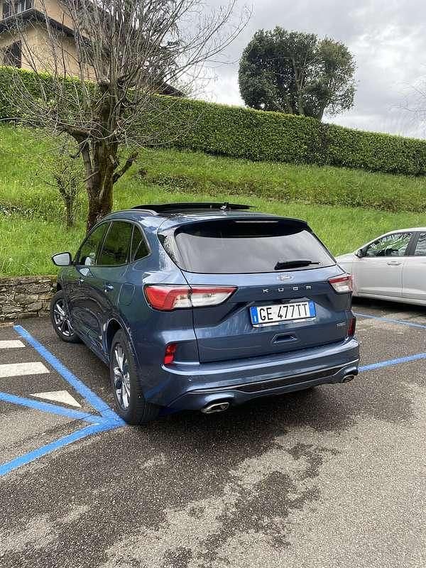 Usata Ford Kuga ST-Line 152 CV (111 kW) 2021 Blu/azzurro SUV
