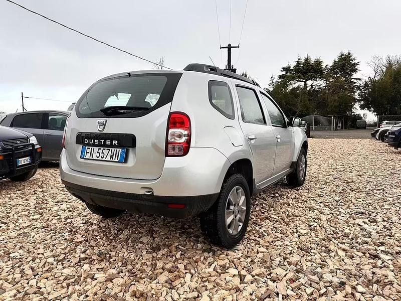 Usata Dacia Duster 110 CV (80 kW) 2015 Grigio SUV