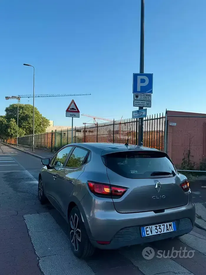 Usata Renault Clio IV 73 CV (53 kW) 2014 Grigio Berlina