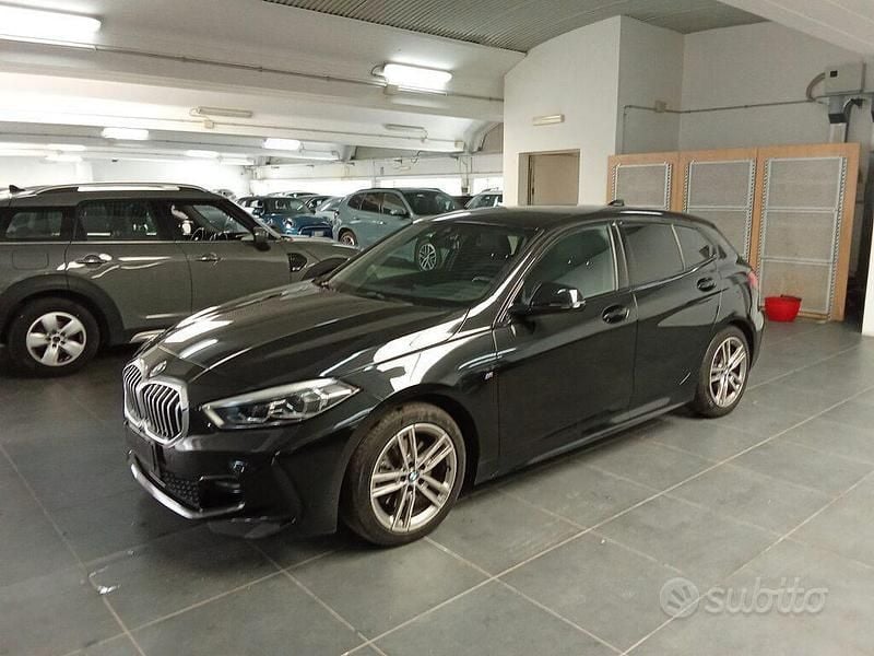 Usata BMW 116 Sport Line 108 CV (79 kW) 2022 Nero Utilitaria