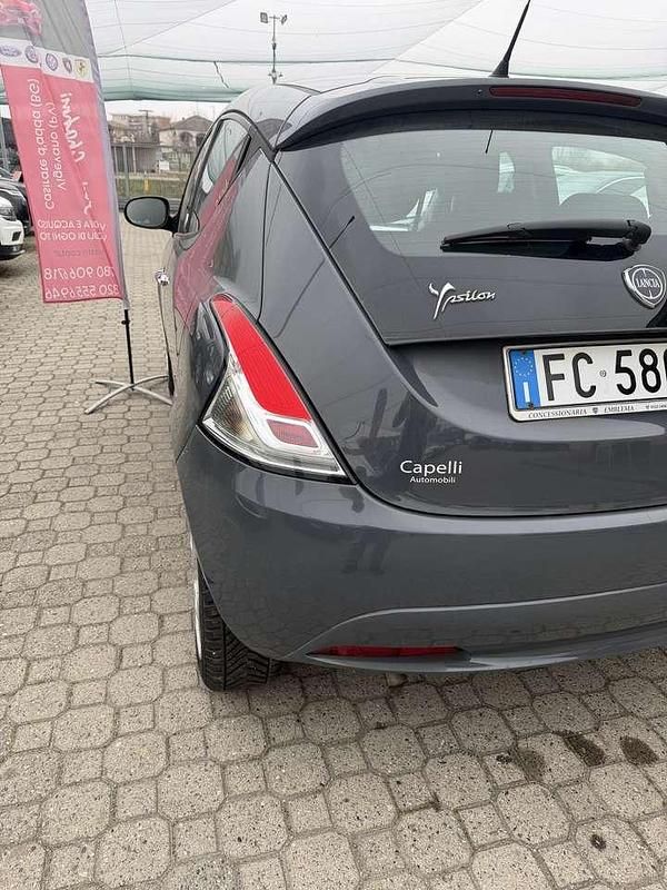 Usata Lancia Ypsilon Gold 69 CV (50 kW) 2016 Other Utilitaria