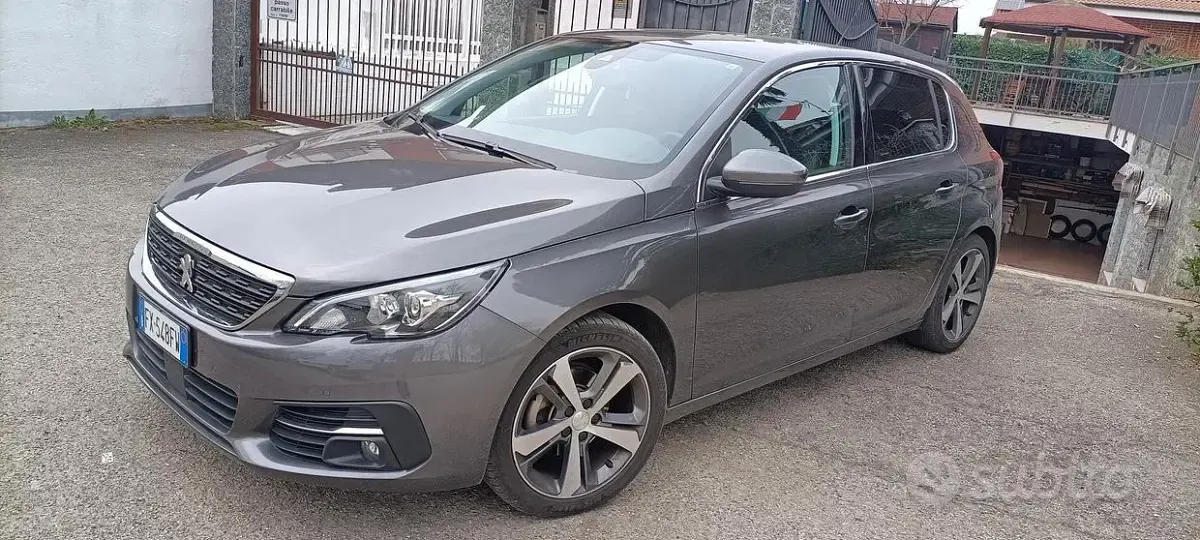 Usata Peugeot 308 Allure 116 CV (85 kW) 2019 Marrone Berlina