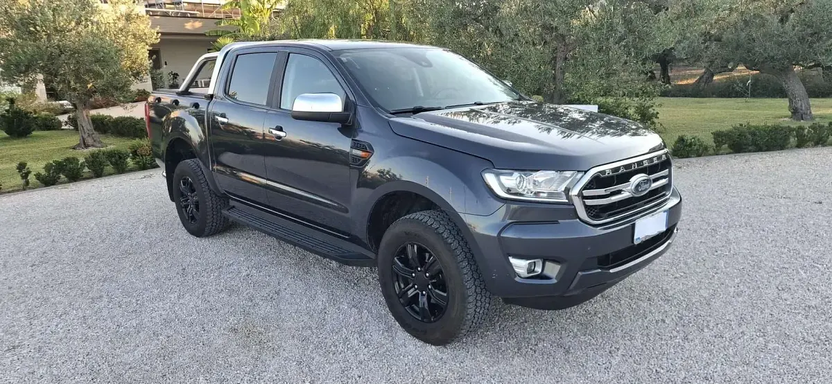 Usata Ford Ranger XLT 170 CV (125 kW) 2020 Grigio Pick-up