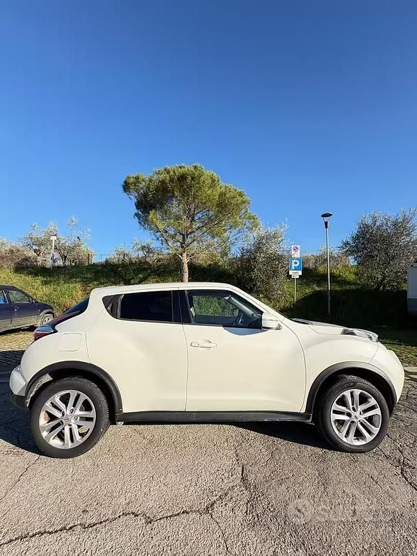Usata Nissan Juke Acenta 110 CV (80 kW) 2017 Bianco SUV
