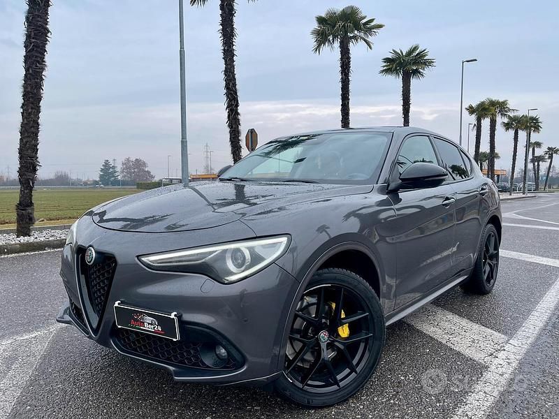 Grigio Usata 2019 Alfa Romeo Stelvio SUV | 15.900 € (Super prezzo) - Immagine 1/4
