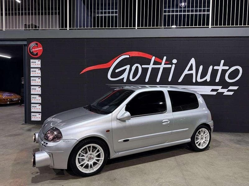 Usata Renault Clio II 169 CV (124 kW) 2000 Grigio Utilitaria