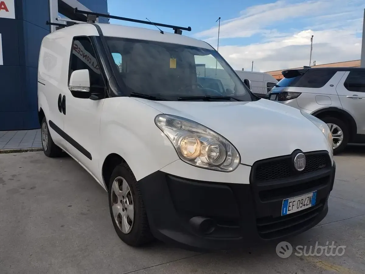 Usata Fiat Doblò 105 CV (77 kW) 2010 Monovolume