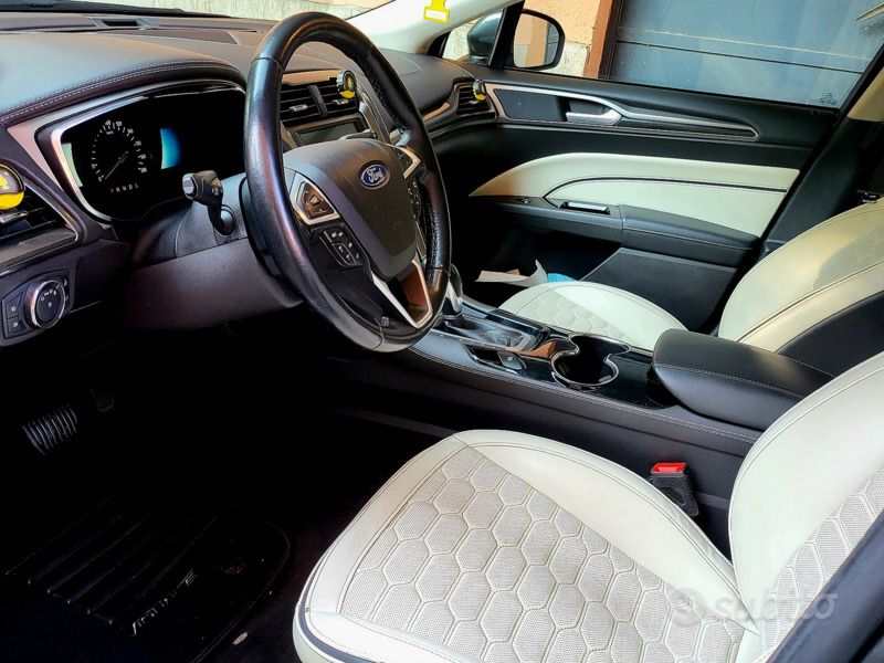 Usata Ford Mondeo Vignale 140 CV (102 kW) 2019 Grigio Station wagon