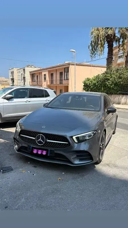 Usata Mercedes A180 Premium 116 CV (85 kW) 2019 Berlina