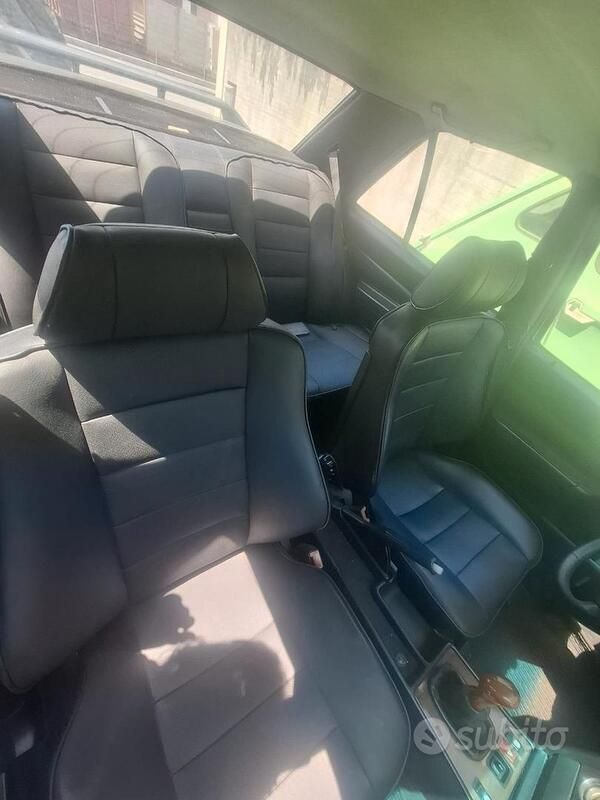 Usata Mercedes 190 185 CV (136 kW) 1987 Nero Berlina