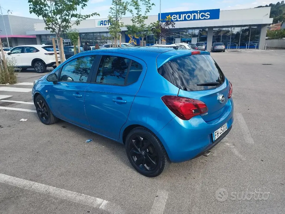 Usata Opel Corsa 90 CV (66 kW) 2018 Blu Utilitaria