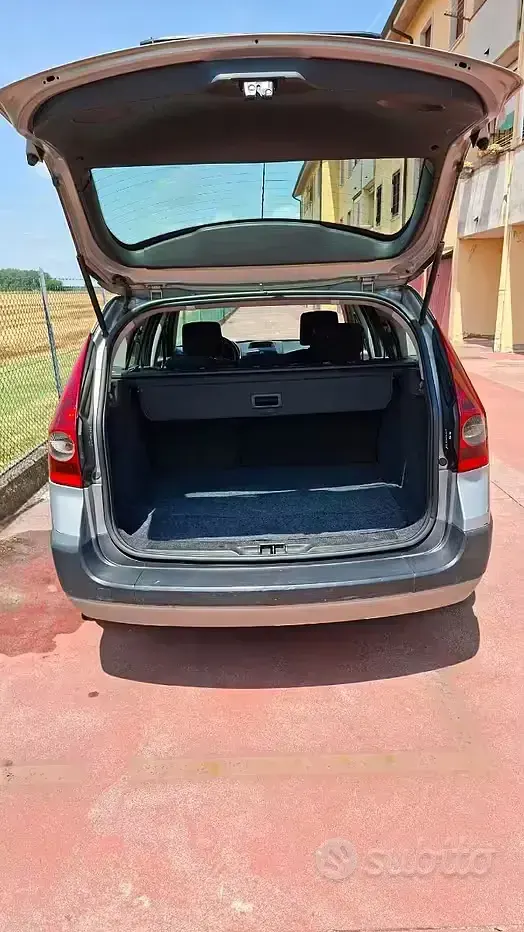 Usata Renault Mégane II 2004 Grigio Berlina