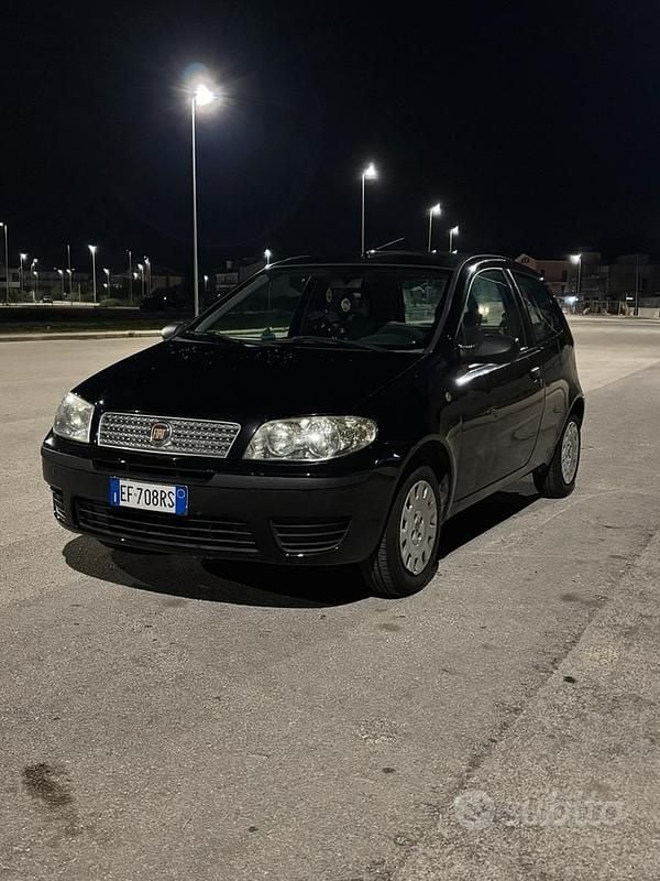 Usata Fiat Punto 2010 Nero Utilitaria
