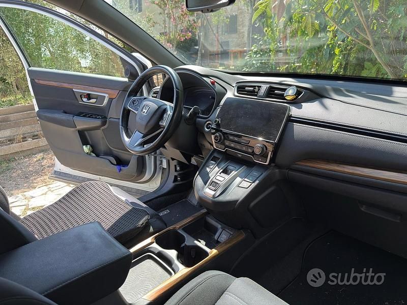 Usata Honda CR-V Executive 146 CV (107 kW) 2019 Bianco SUV