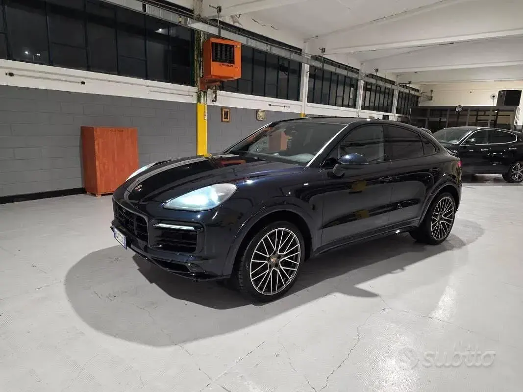 Usata Porsche Cayenne Coupe 340 CV (250 kW) 2020 Blu/azzurro SUV